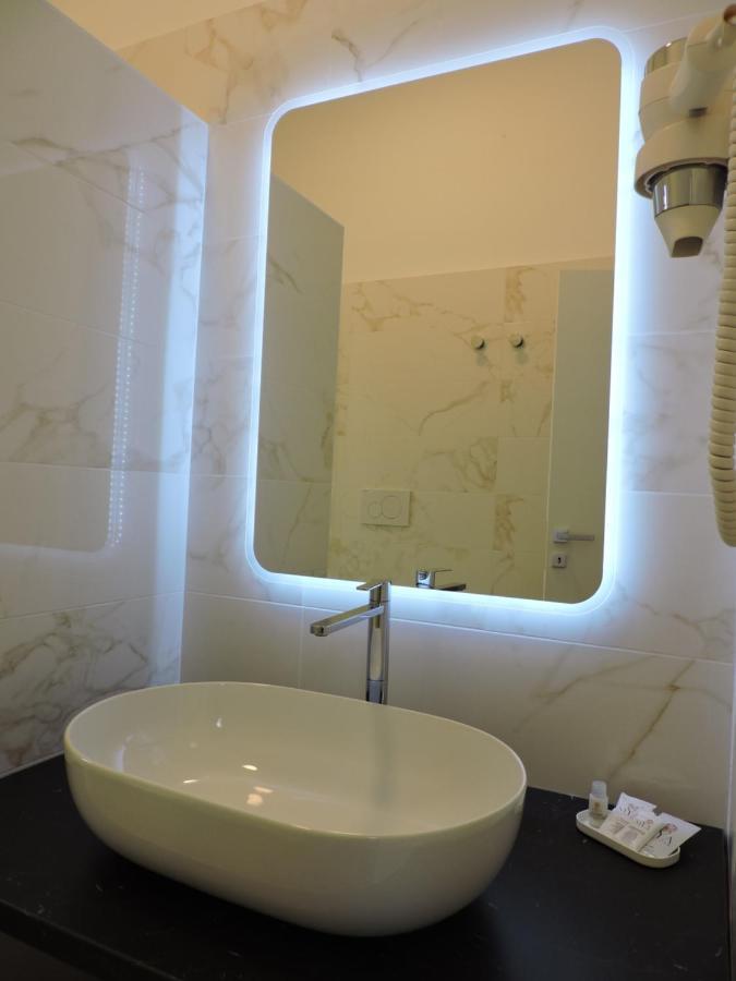 Garibaldi 52 Exclusive Apartments Bari Dış mekan fotoğraf